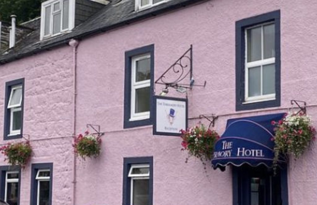 D0F9F258-EA00-41FA-B459-57A0DC0454EB